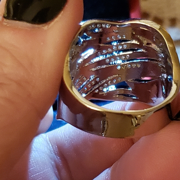 Sterling silver 925 glam ring. 2 tone .925 with Gold plating - Picture 9 of 13